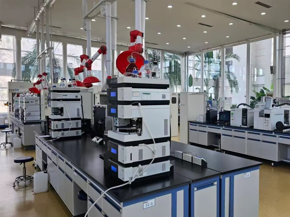 HPLC testing for standardized botanical extract ingredients, marker assays, and quality verification in nutraceutical sourcing.